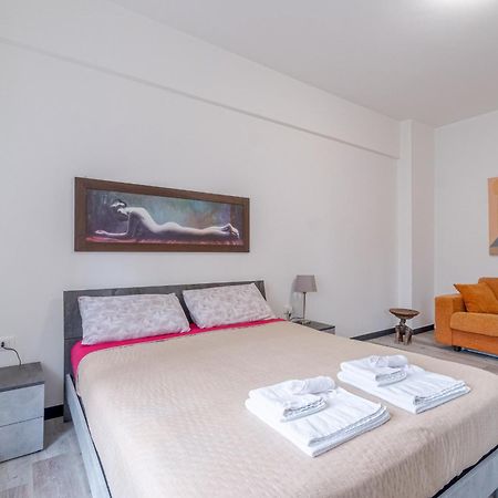 Monik House: Central House With Parking Apartment Genoa Bagian luar foto