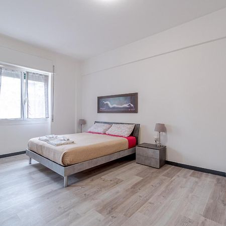 Monik House: Central House With Parking Apartment Genoa Bagian luar foto
