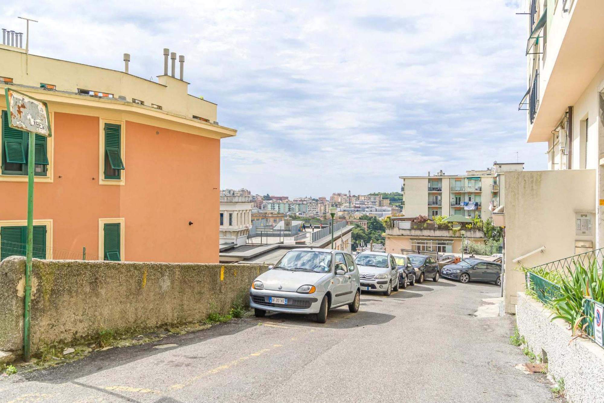 Monik House: Central House With Parking Apartment Genoa Bagian luar foto