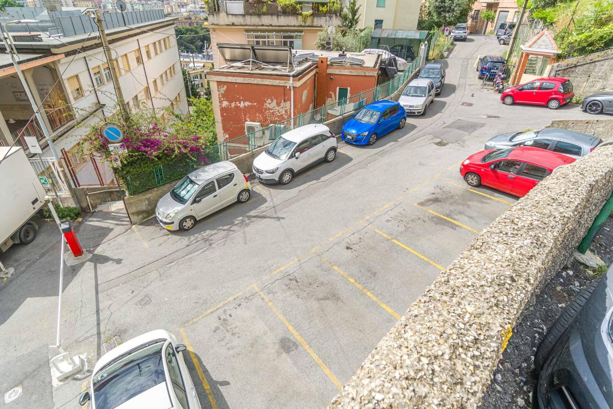 Monik House: Central House With Parking Apartment Genoa Bagian luar foto