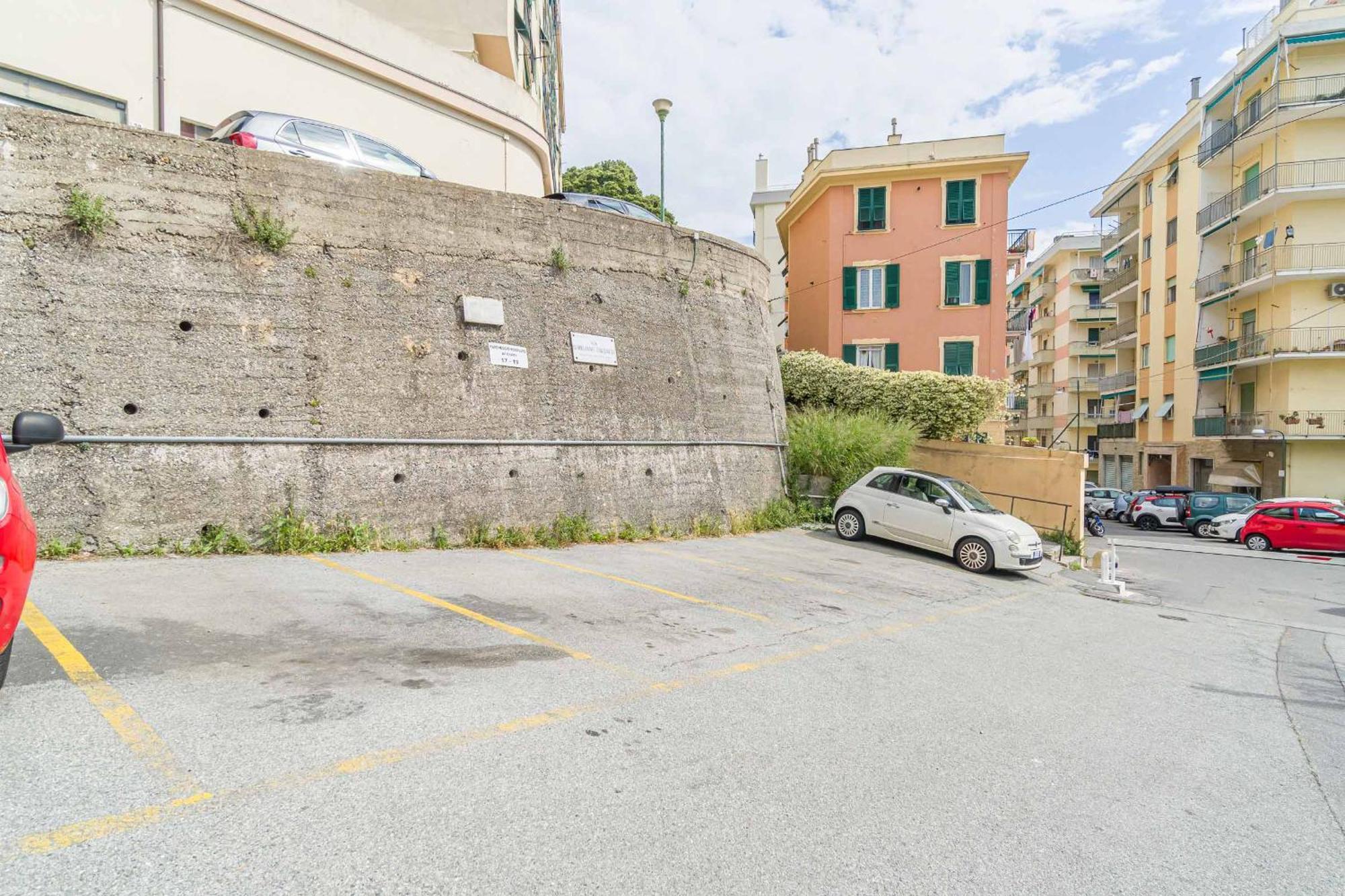 Monik House: Central House With Parking Apartment Genoa Bagian luar foto